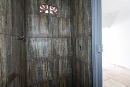 Casa para alugar com 56m², 1 quarto e sem vagaBanheiro