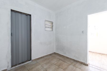 Quarto de casa para alugar com 1 quarto, 56m² em Jardim das Camelias, São Paulo