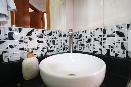 Apartamento à venda com 78m², 2 quartos e 1 vagaBanheiro Social