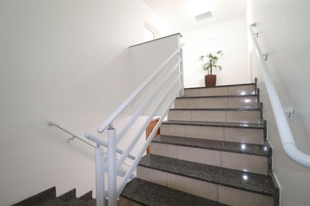 Apartamento à venda com 78m², 2 quartos e 1 vagaEscada Cobertura