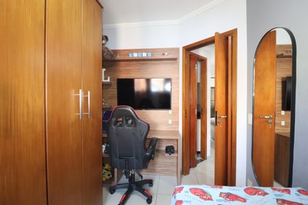 Apartamento à venda com 78m², 2 quartos e 1 vagaQuarto 2