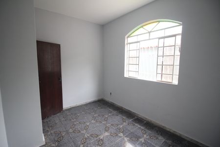 Casa à venda com 450m², 4 quartos e 6 vagasQuarto 2