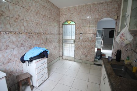 Casa à venda com 450m², 4 quartos e 6 vagasCozinha