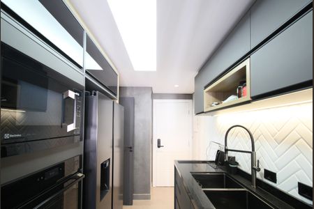 Apartamento à venda com 190m², 2 quartos e 3 vagasCozinha