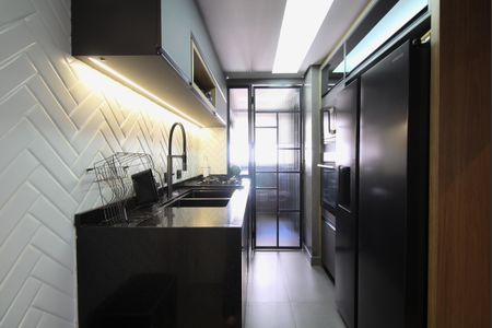 Apartamento à venda com 190m², 2 quartos e 3 vagasCozinha