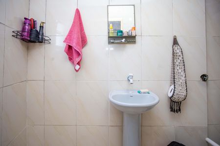 Casa à venda com 130m², 2 quartos e 3 vagasBanheiro 2