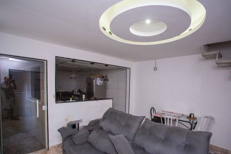 Sala de casa à venda com 2 quartos, 130m² em Vila Nogueira, Diadema