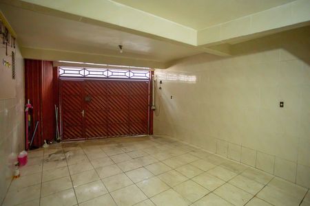 Casa à venda com 130m², 2 quartos e 3 vagasGaragem