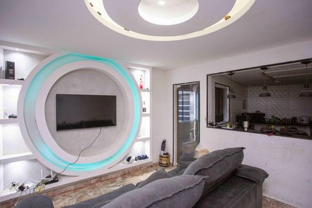 Casa à venda com 130m², 2 quartos e 3 vagasSala