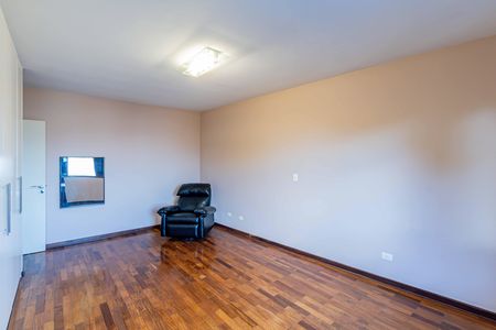 Casa para alugar com 460m², 3 quartos e 4 vagas Casa para alugar com 460m², 3 quartos e 4 vagasQuarto 01