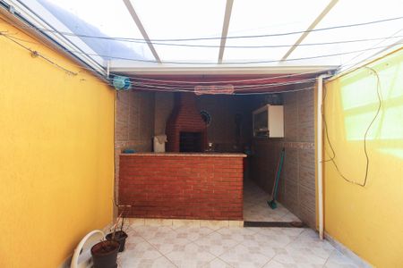 Casa à venda com 110m², 3 quartos e 4 vagas Casa à venda com 110m², 3 quartos e 4 vagasChurrasqueira