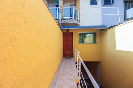 Casa à venda com 110m², 3 quartos e 4 vagas Casa à venda com 110m², 3 quartos e 4 vagasEntrada