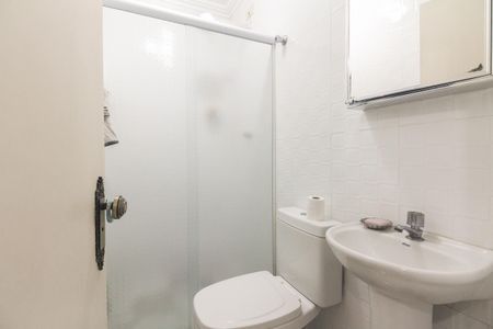 Casa à venda com 110m², 3 quartos e 4 vagas Casa à venda com 110m², 3 quartos e 4 vagasBanheiro Social