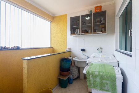 Casa à venda com 110m², 3 quartos e 4 vagas Casa à venda com 110m², 3 quartos e 4 vagasÁrea de Serviço