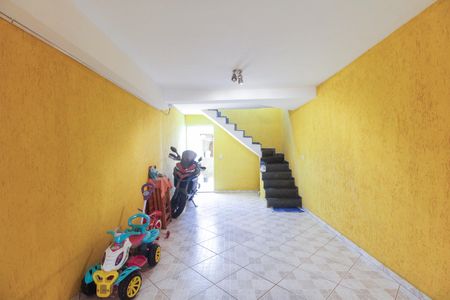 Casa à venda com 110m², 3 quartos e 4 vagas Casa à venda com 110m², 3 quartos e 4 vagasGaragem