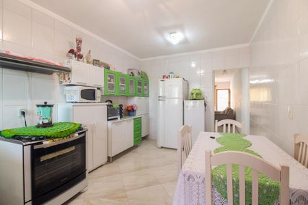 Casa à venda com 110m², 3 quartos e 4 vagas Casa à venda com 110m², 3 quartos e 4 vagasCozinha