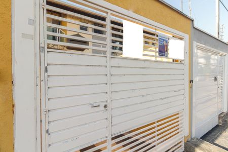 Casa à venda com 110m², 3 quartos e 4 vagas Casa à venda com 110m², 3 quartos e 4 vagasFachada - Placa