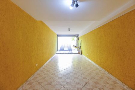 Casa à venda com 110m², 3 quartos e 4 vagas Casa à venda com 110m², 3 quartos e 4 vagasGaragem