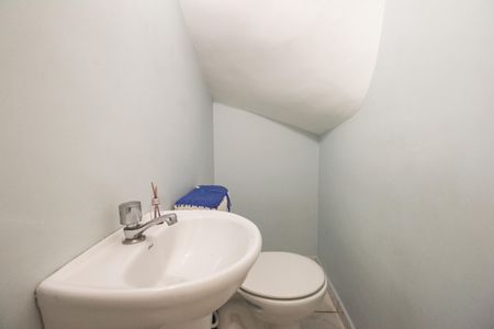 Casa à venda com 110m², 3 quartos e 4 vagas Casa à venda com 110m², 3 quartos e 4 vagasLavabo da Sala