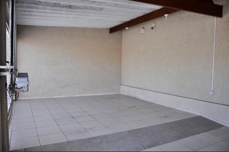 Casa à venda com 71m², 2 quartos e 1 vagaÁrea comum