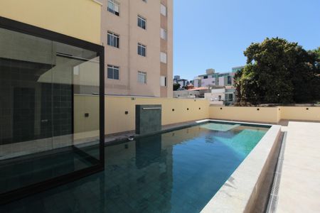 Apartamento à venda com 63m², 2 quartos e 1 vagaÁrea comum
