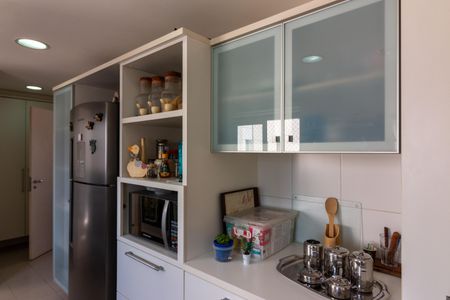 Apartamento à venda com 158m², 3 quartos e 3 vagasCozinha