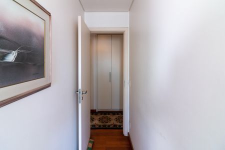 Apartamento à venda com 158m², 3 quartos e 3 vagasCorredor de serviço