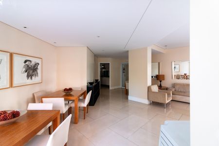 Apartamento à venda com 158m², 3 quartos e 3 vagasÁrea comum - Salão de festas