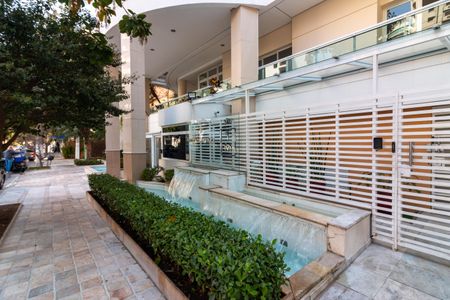 Apartamento à venda com 158m², 3 quartos e 3 vagasFachada e portaria