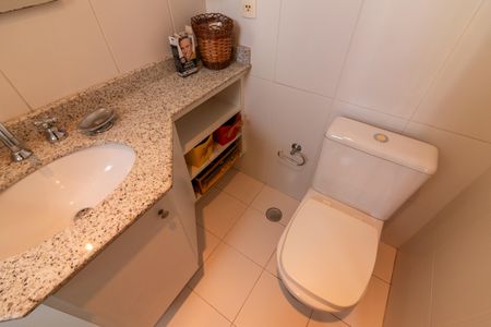 Apartamento à venda com 158m², 3 quartos e 3 vagasBanheiro da Suíte 2