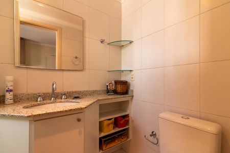 Apartamento à venda com 158m², 3 quartos e 3 vagasBanheiro da Suíte 2