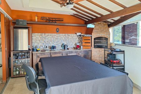 Apartamento à venda com 173m², 3 quartos e 2 vagasCobertura