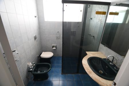 Casa para alugar com 800m², 5 quartos e 10 vagasBanheiro da Suíte 4