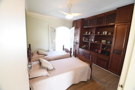 Casa para alugar com 800m², 5 quartos e 10 vagasSuíte 2