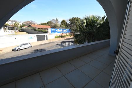 Casa para alugar com 800m², 5 quartos e 10 vagasSuíte 2 - Sacada