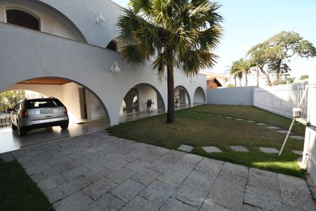 Casa para alugar com 800m², 5 quartos e 10 vagasGaragem