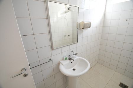 Casa para alugar com 800m², 5 quartos e 10 vagasBanheiro de serviço 2