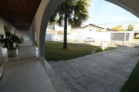 Casa para alugar com 800m², 5 quartos e 10 vagasVaranda / Jardim