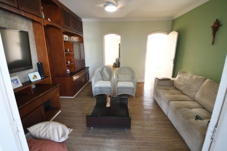 Casa para alugar com 800m², 5 quartos e 10 vagasSuíte 4