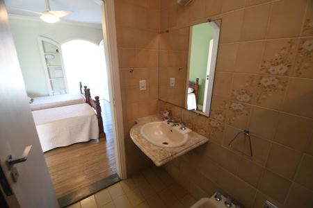 Casa para alugar com 800m², 5 quartos e 10 vagasBanheiro da Suíte 3