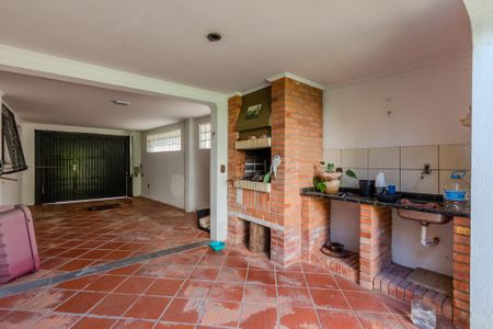 Casa à venda com 230m², 3 quartos e 1 vaga Casa à venda com 230m², 3 quartos e 1 vagaGaragem