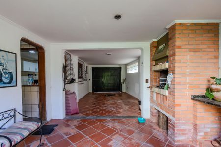 Casa à venda com 230m², 3 quartos e 1 vaga Casa à venda com 230m², 3 quartos e 1 vagaGaragem