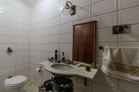 Casa à venda com 230m², 3 quartos e 1 vaga Casa à venda com 230m², 3 quartos e 1 vagaBanheiro Social