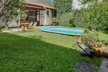 Casa à venda com 230m², 3 quartos e 1 vaga Casa à venda com 230m², 3 quartos e 1 vagaQuintal