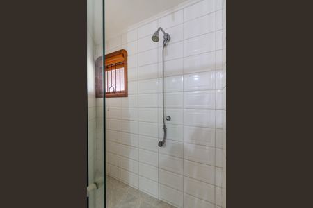 Casa à venda com 230m², 3 quartos e 1 vaga Casa à venda com 230m², 3 quartos e 1 vagaBanheiro Social