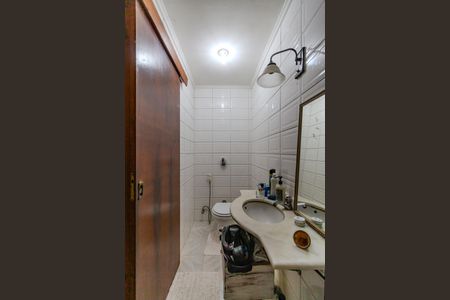 Casa à venda com 230m², 3 quartos e 1 vaga Casa à venda com 230m², 3 quartos e 1 vagaBanheiro Social