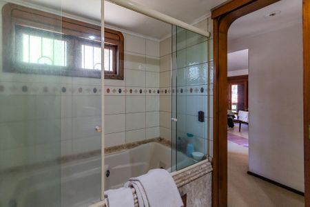 Casa à venda com 230m², 3 quartos e 1 vaga Casa à venda com 230m², 3 quartos e 1 vagaBanheiro da Suíte