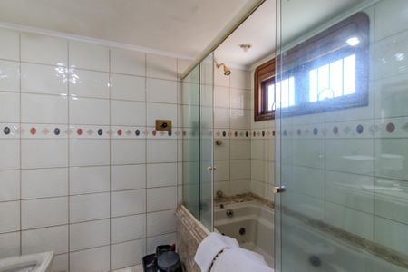 Casa à venda com 230m², 3 quartos e 1 vaga Casa à venda com 230m², 3 quartos e 1 vagaBanheiro da Suíte