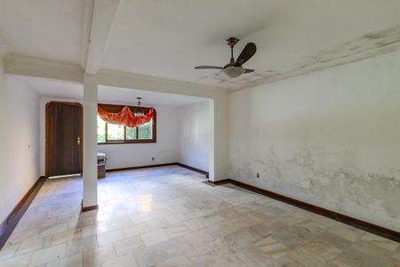 Casa à venda com 230m², 3 quartos e 1 vaga Casa à venda com 230m², 3 quartos e 1 vagaSala de Jantar