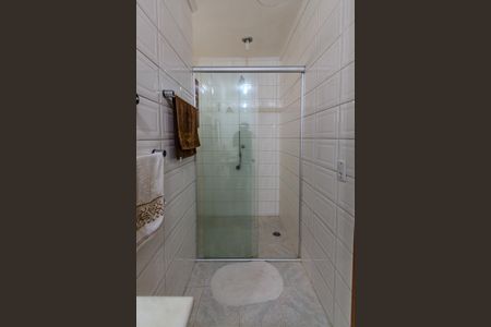 Casa à venda com 230m², 3 quartos e 1 vaga Casa à venda com 230m², 3 quartos e 1 vagaBanheiro Social